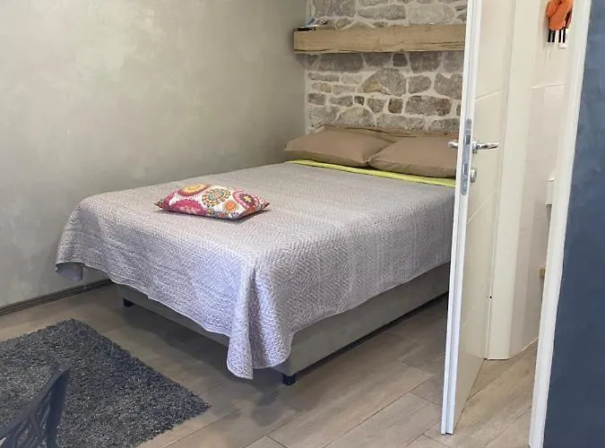 Guest house Laura Split