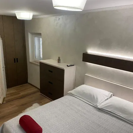 Πανσιόν Laura 2*