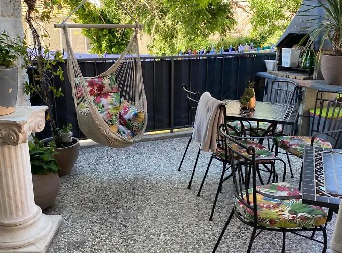 בית הארחה Laura 2*