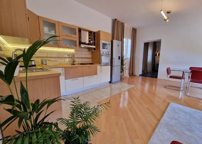 Laura בית הארחה