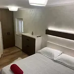 Guest house Laura 2*