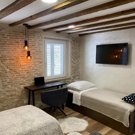 劳拉旅馆 招待所 2*