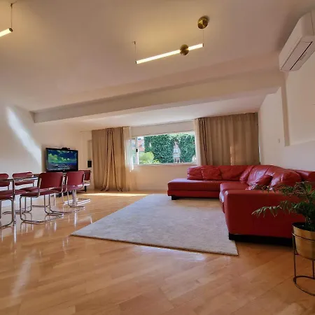 Guest house Laura 2*
