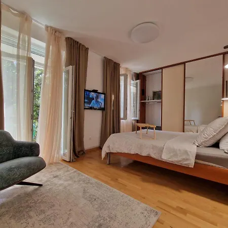 劳拉旅馆 招待所