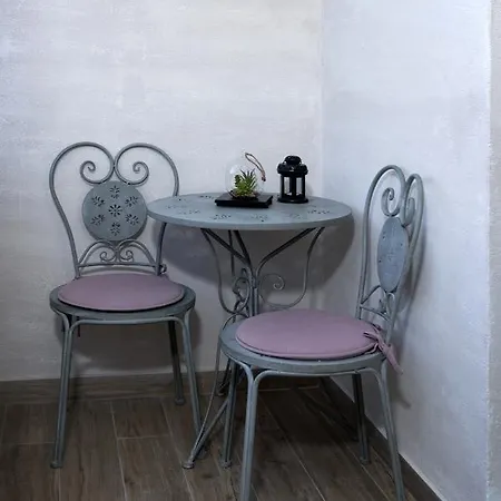 招待所 劳拉旅馆 2*