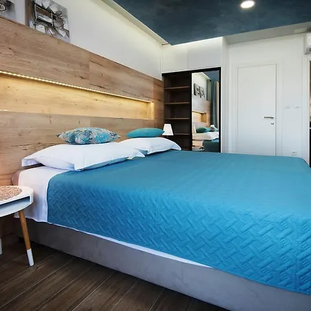 劳拉旅馆 招待所 斯普利特